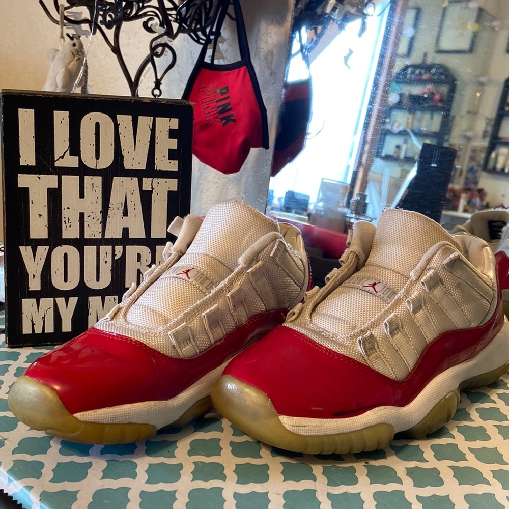 Retro Lows. Size 4.5